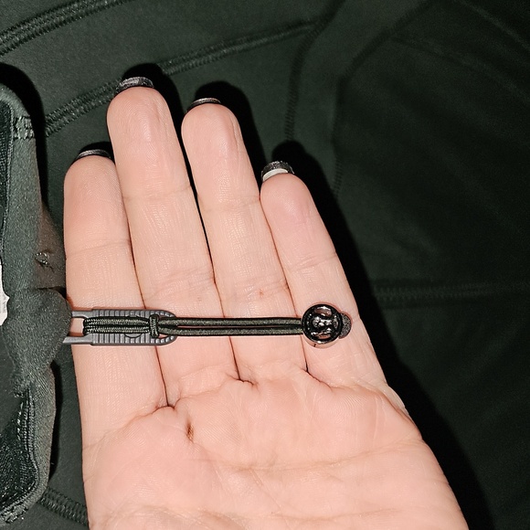 Lululemon Define Jacket Nulu Sz 8 Rainforest Green!! Slim Fit Hip Length. NWTS! - Picture 3 of 12